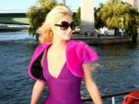 Paris Hilton zachwyca figurą w sukience